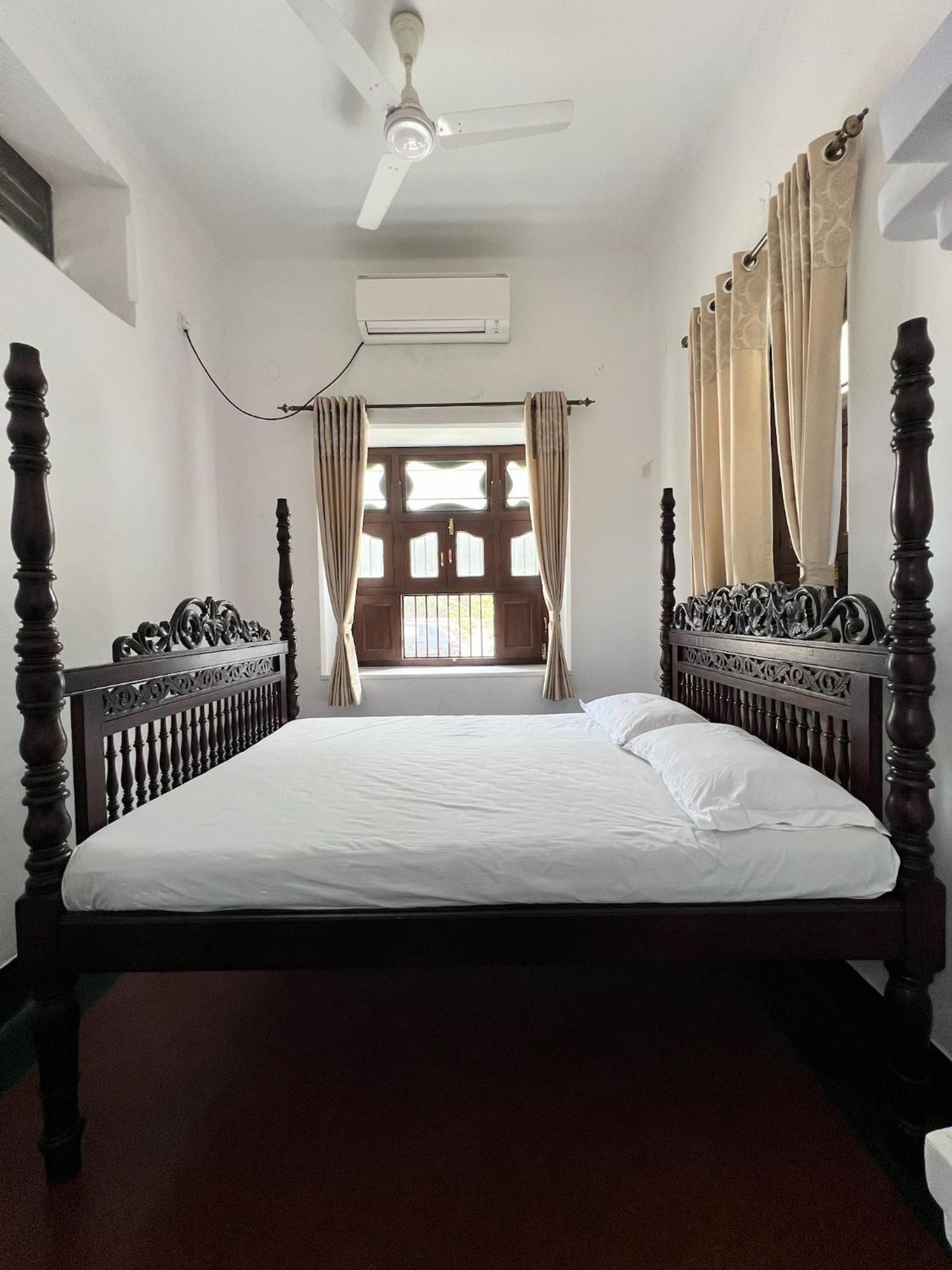 Laxmi Nivas 1949 Bed & Breakfast Secunderabad ภายนอก รูปภาพ