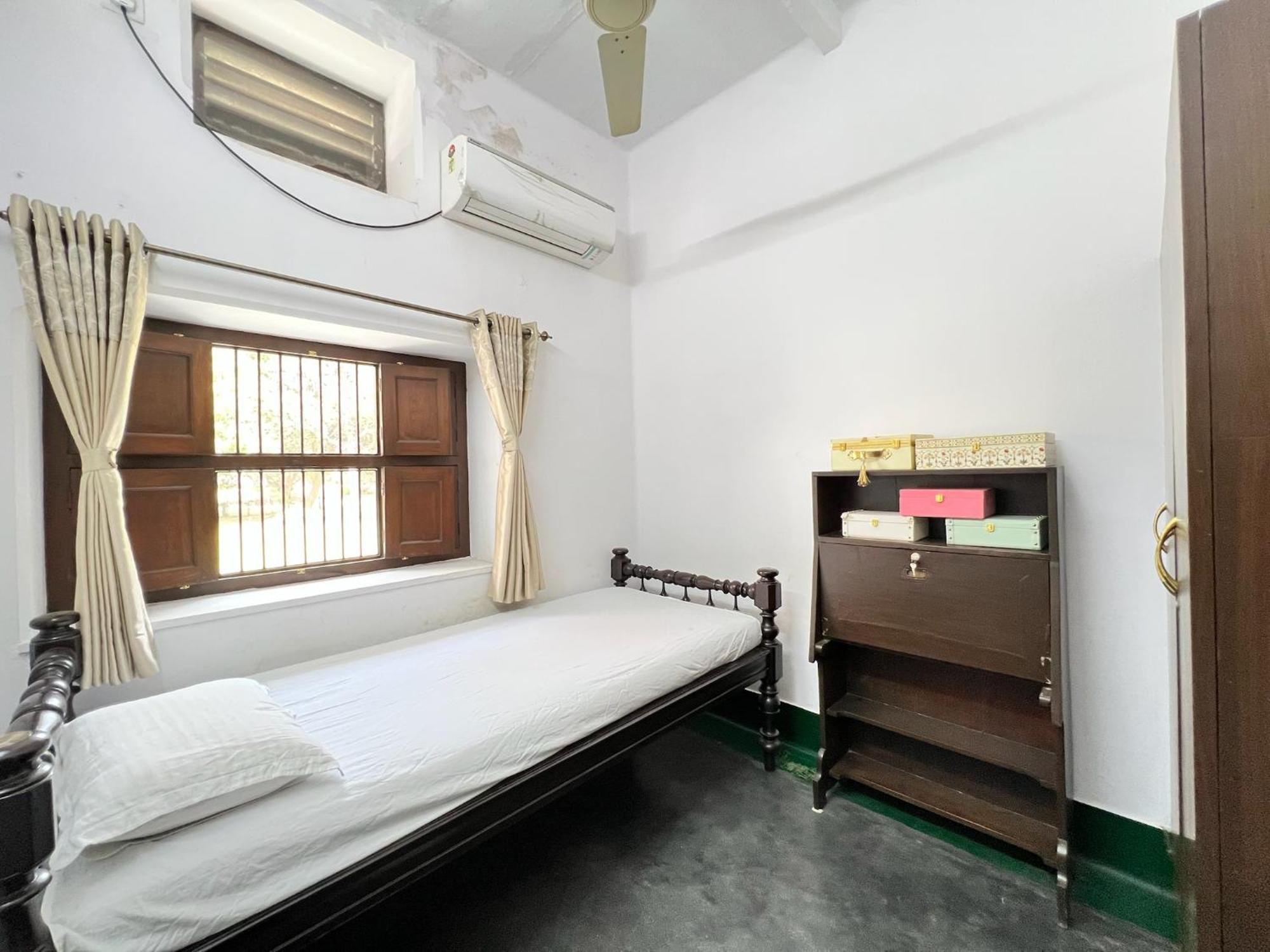 Laxmi Nivas 1949 Bed & Breakfast Secunderabad ภายนอก รูปภาพ