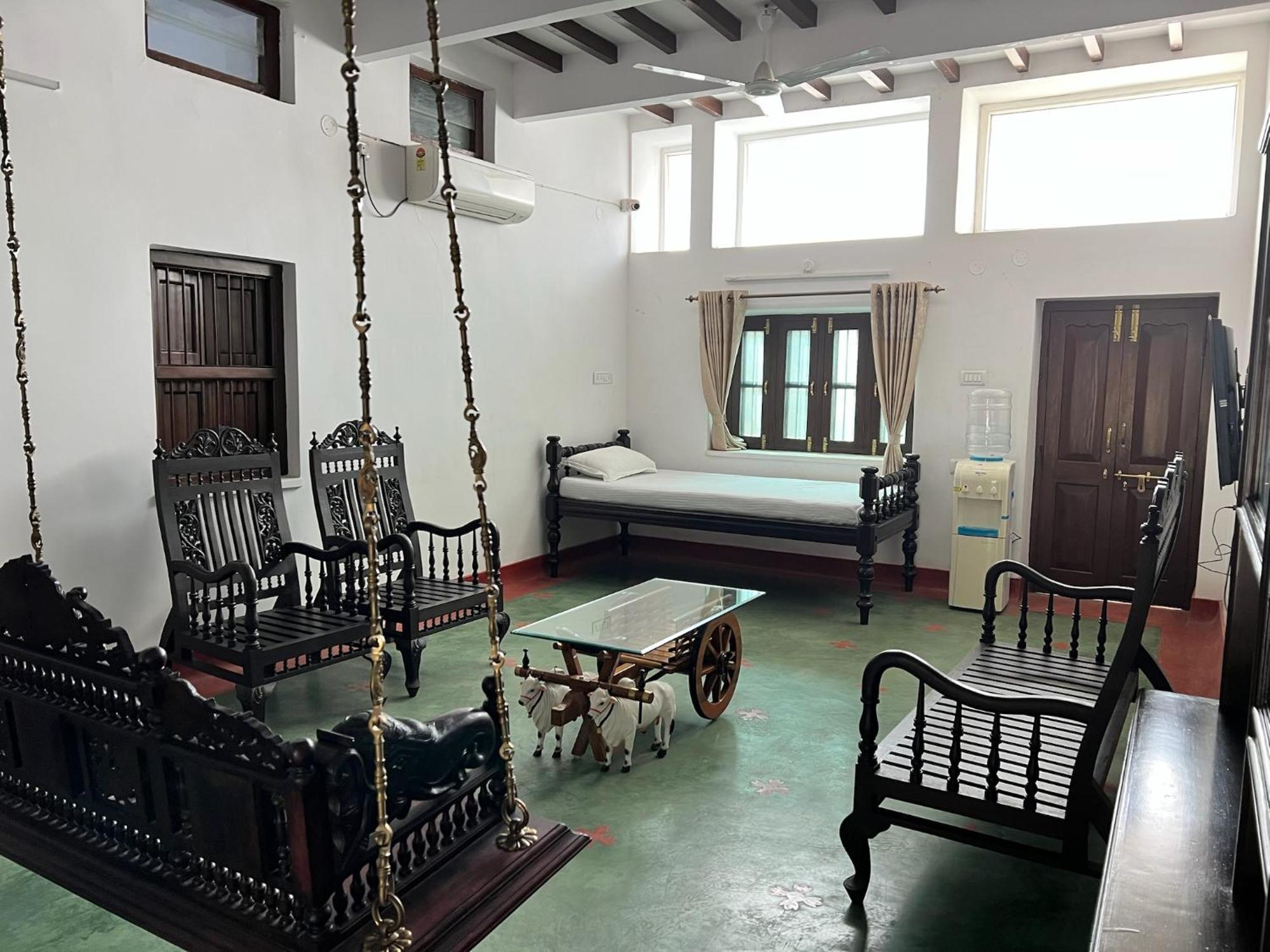 Laxmi Nivas 1949 Bed & Breakfast Secunderabad ภายนอก รูปภาพ